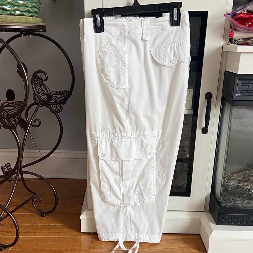 NY Collection White Women's Cargo Shorts
